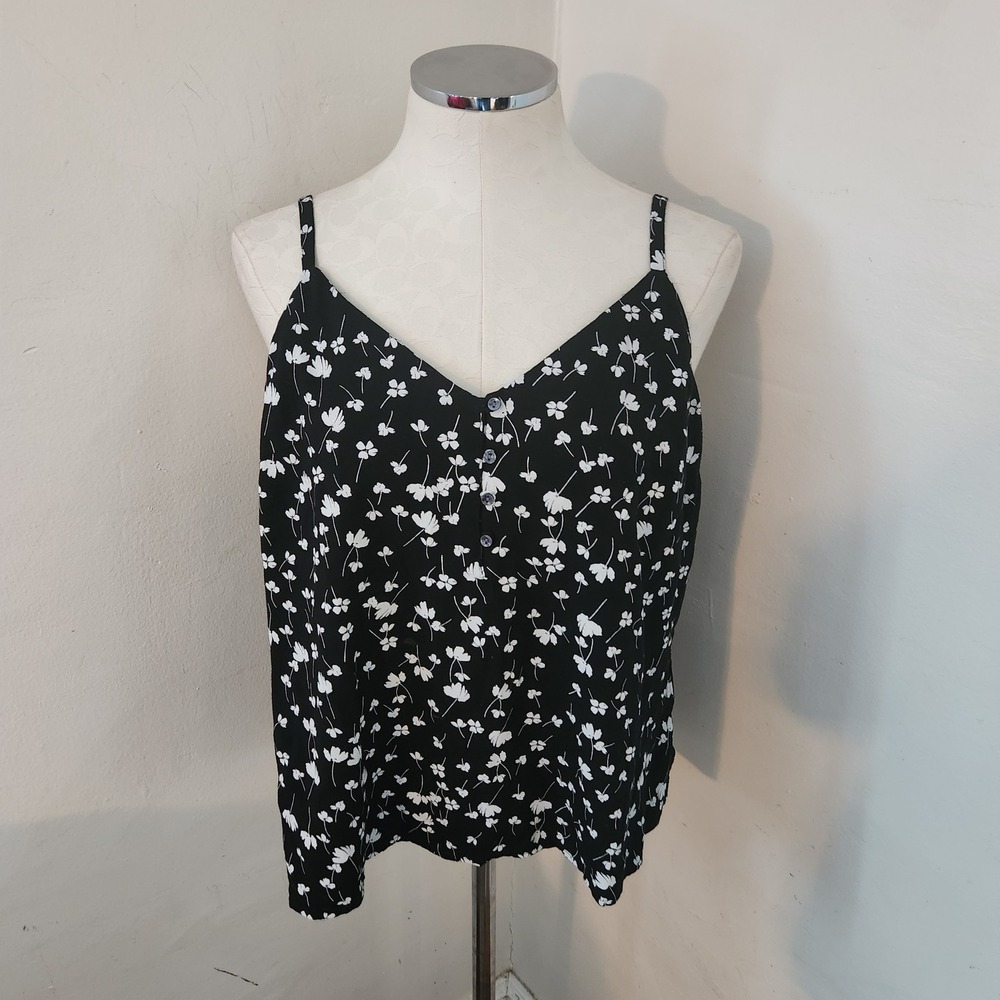 Old‎ Navy Floral Cami Top Black White Sleeveless Button Up Blouse Large